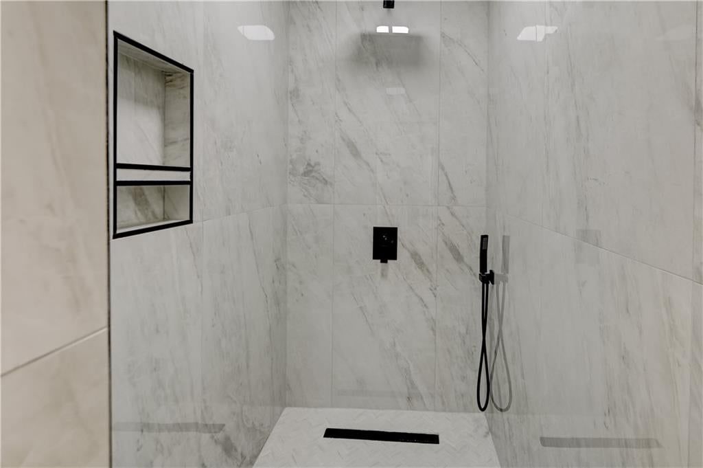 1540 Poplar Avenue — photo 34
