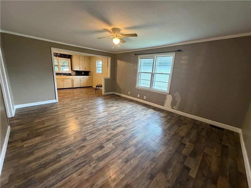 242 Gale Street — photo 6