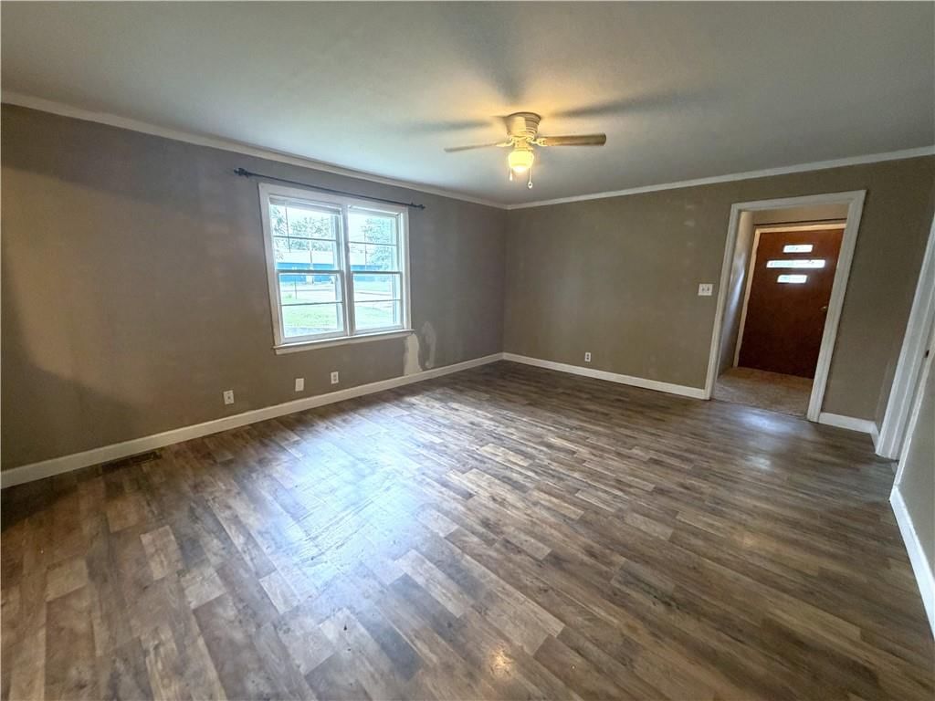 242 Gale Street — photo 14