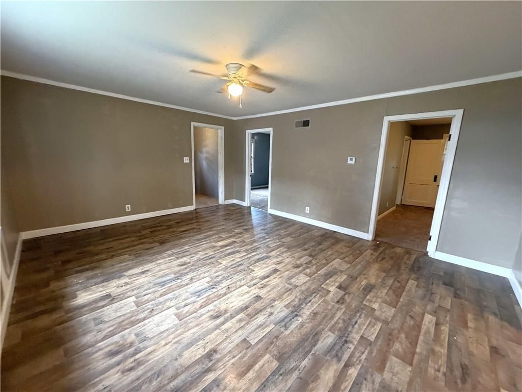 242 Gale Street — photo 15