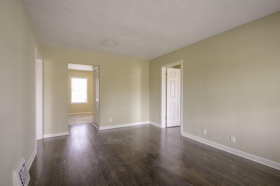 1340 S Main Street — photo 3