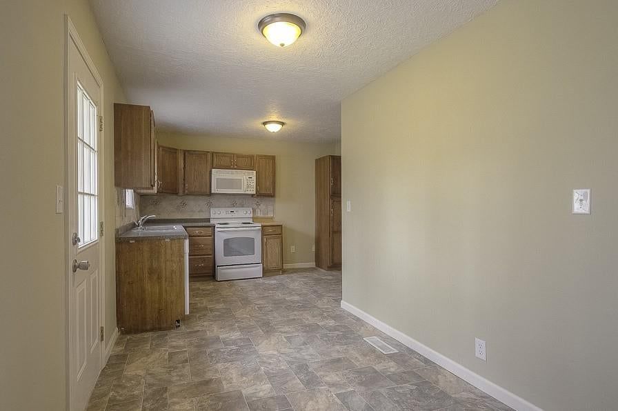 1340 S Main Street — photo 7