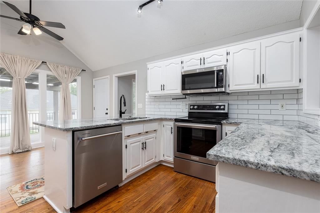 9918 N Highland Place — photo 9