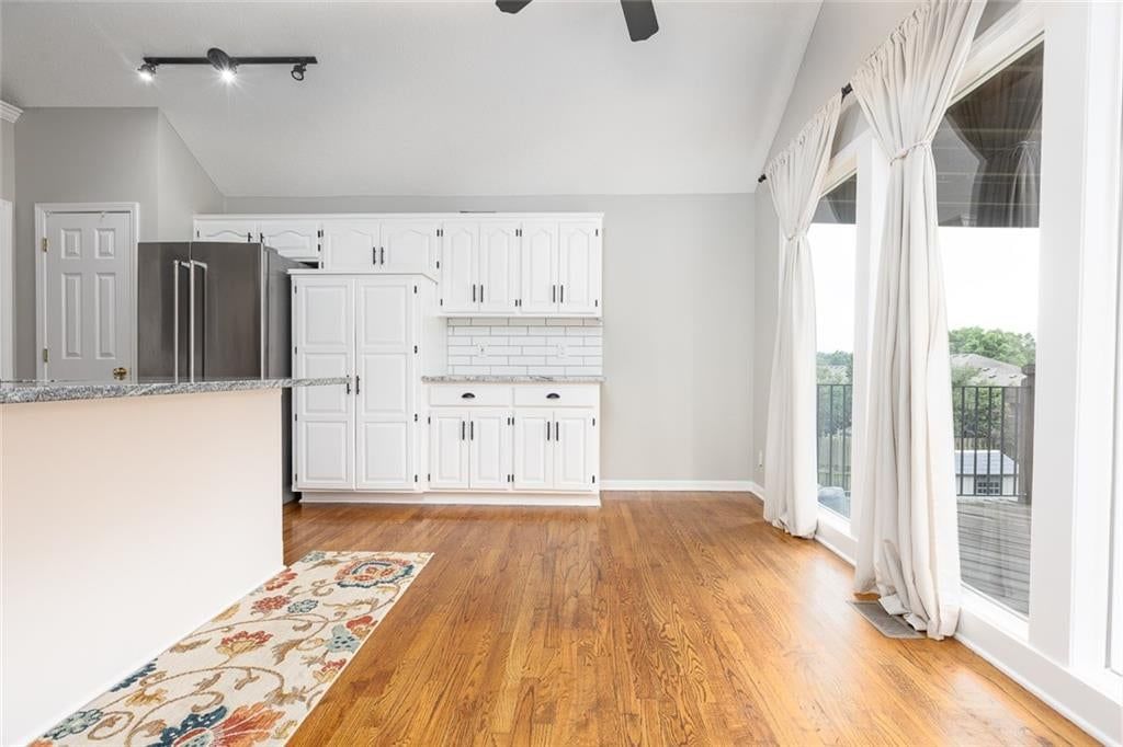 9918 N Highland Place — photo 10