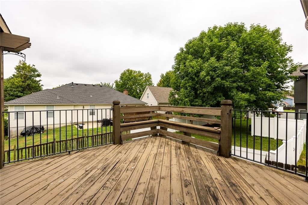 9918 N Highland Place — photo 28