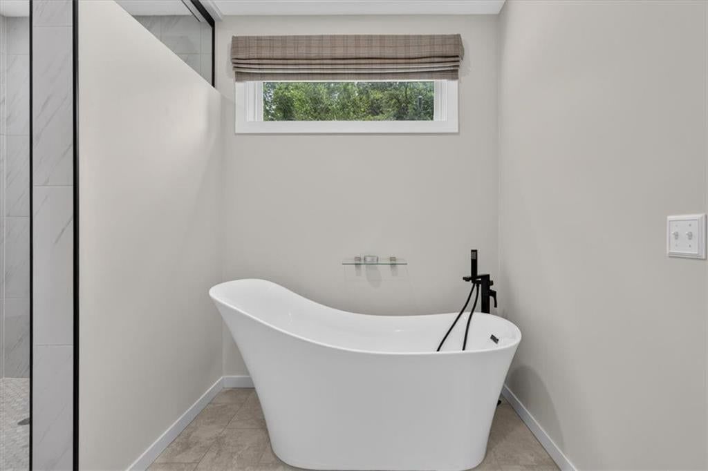 8395 NW Baker Circle — photo 36