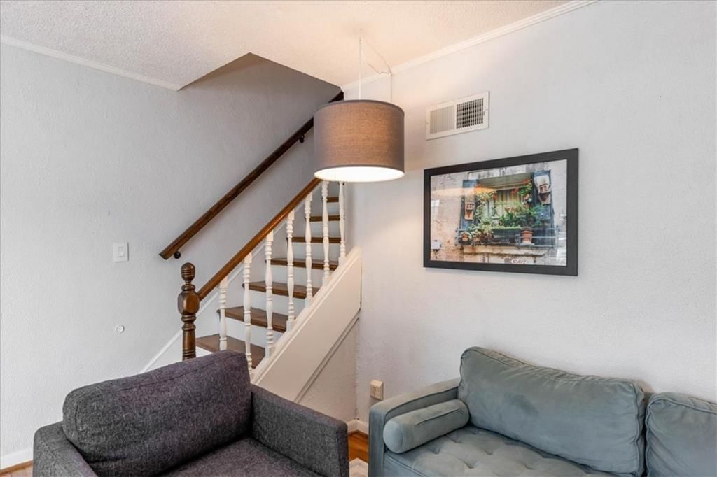 5504 W 51st Street — photo 4