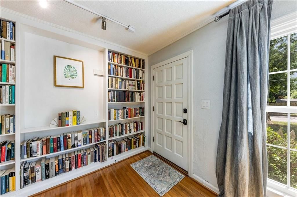 5504 W 51st Street — photo 5