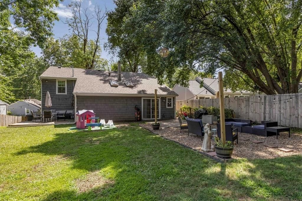 5504 W 51st Street — photo 29