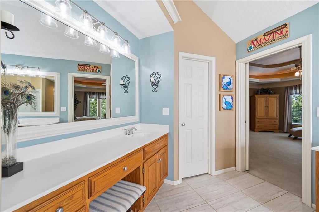 172 NE Hidden Ridge Lane — photo 39