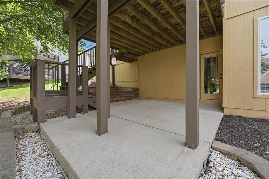 172 NE Hidden Ridge Lane — photo 77