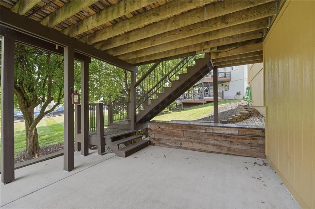 172 NE Hidden Ridge Lane — photo 78