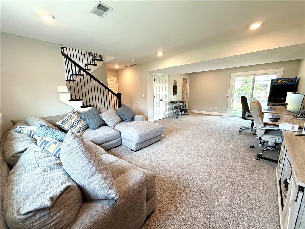 701 SE Juniper Drive — photo 22