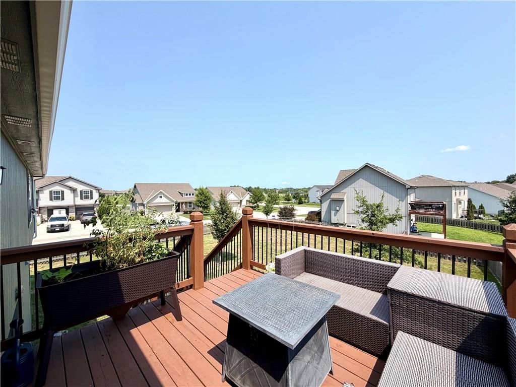 701 SE Juniper Drive — photo 28