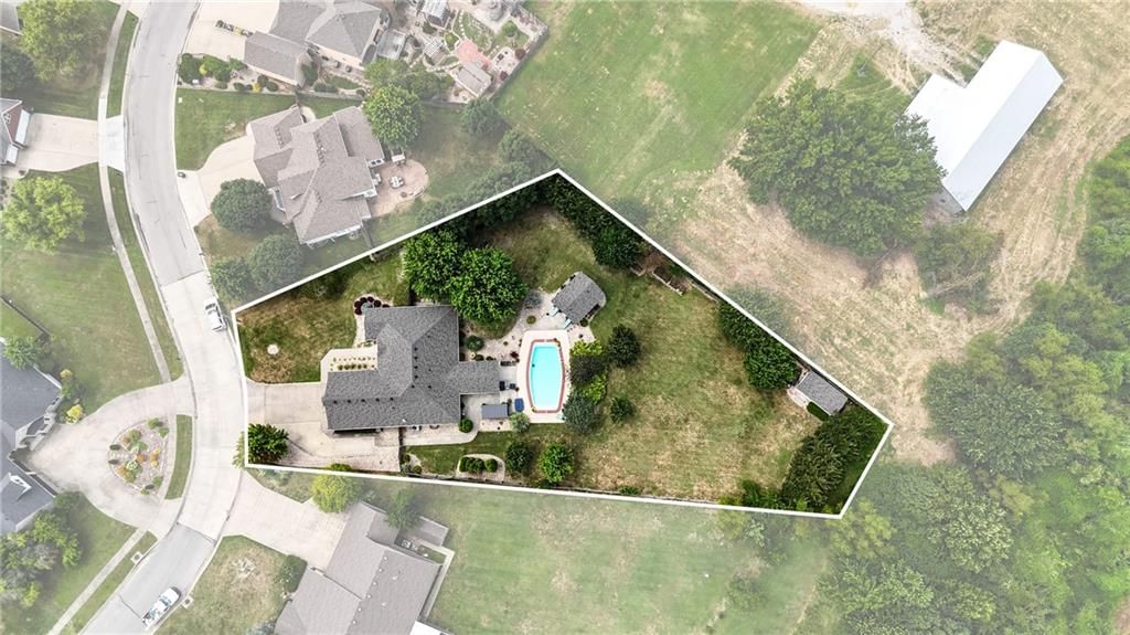 1203 Cedar Crest Drive — photo 7