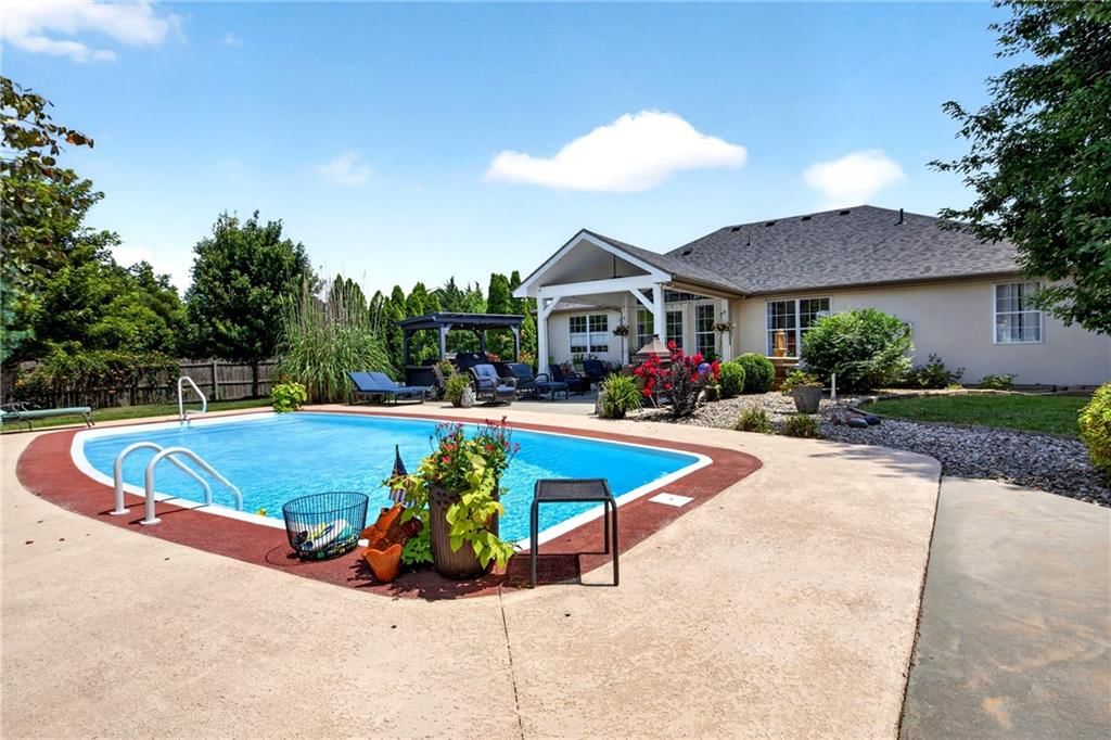1203 Cedar Crest Drive — photo 16