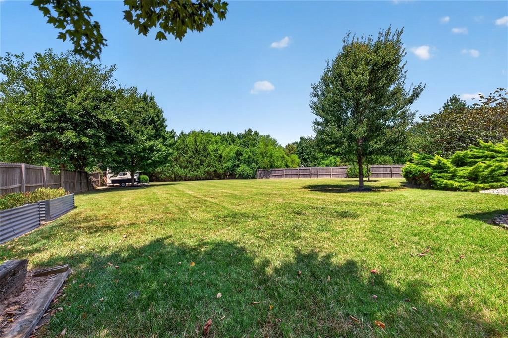 1203 Cedar Crest Drive — photo 18