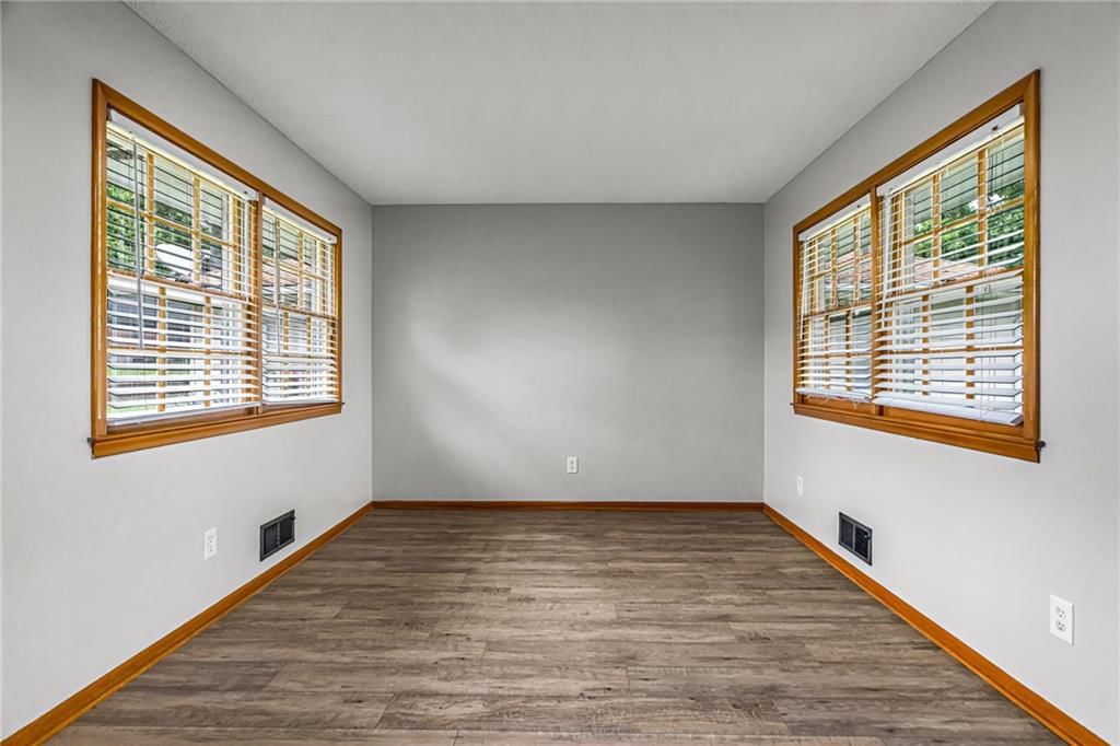 4930 Waverly Avenue — photo 13