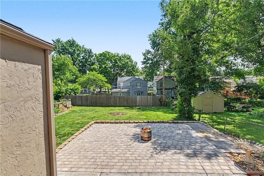 7403 Campbell Street — photo 35