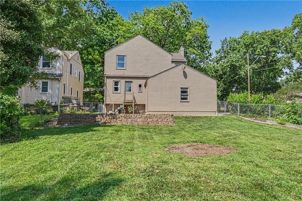 7403 Campbell Street — photo 39