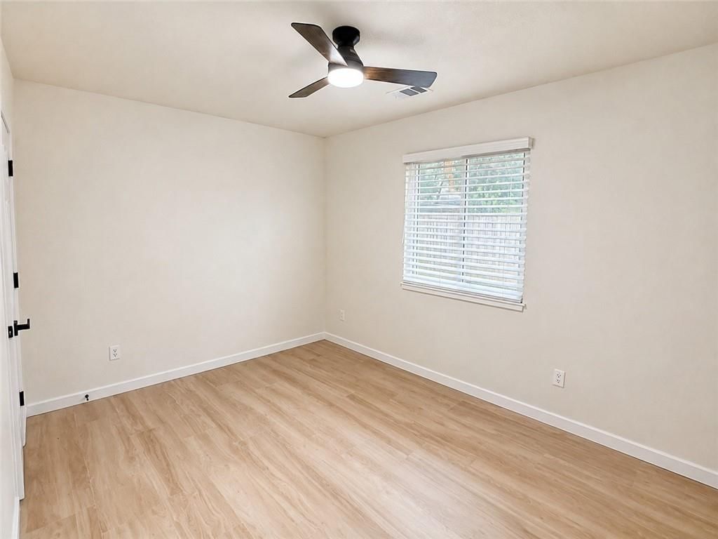 680 N PINE Street — photo 11