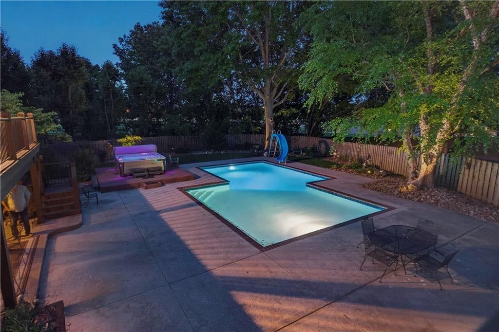 10703 W 124 Street — photo 19