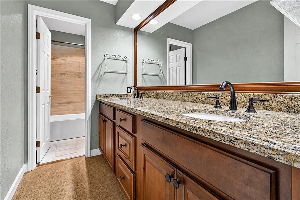 10703 W 124 Street — photo 31