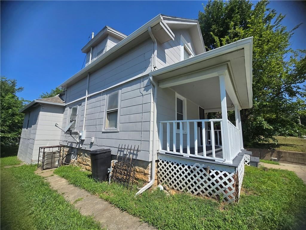 3738 BROOKLYN Avenue — photo 2