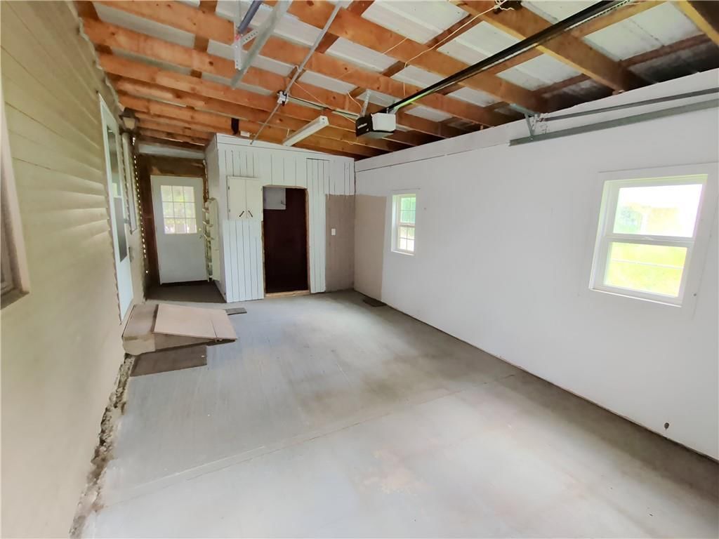 809 S Taylor Street — photo 6