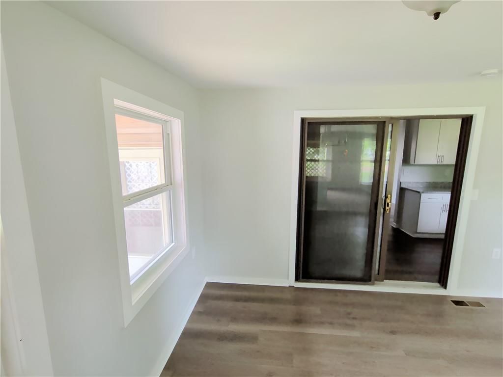 809 S Taylor Street — photo 10