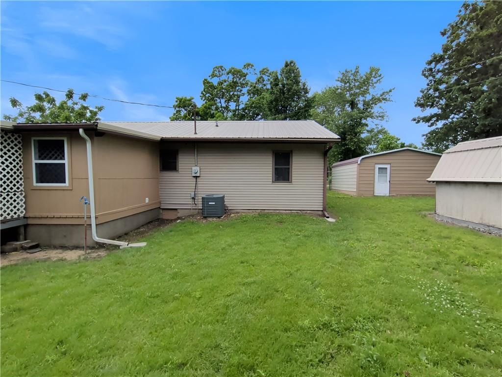 809 S Taylor Street — photo 18