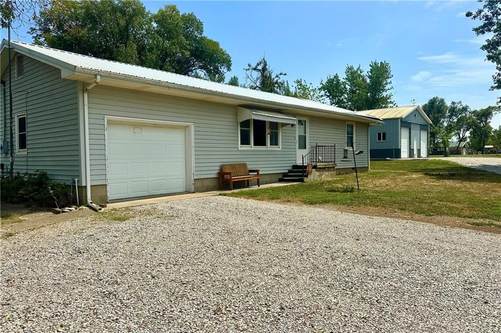 17165 S 1200 Road, Nevada, MO