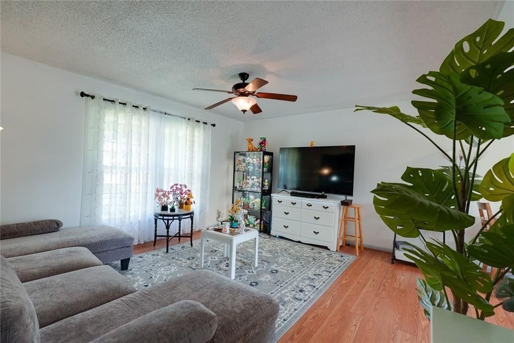 7312 NW 77th Terrace — photo 4