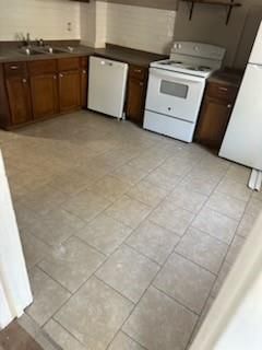 1708 metropolitian Avenue — photo 4