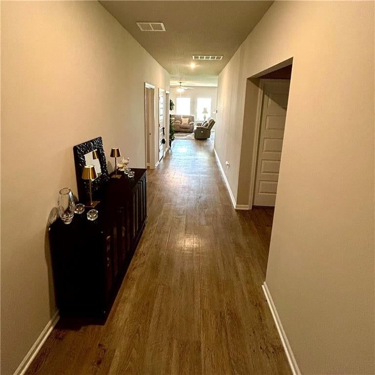 640 Lanesfield Street — photo 2
