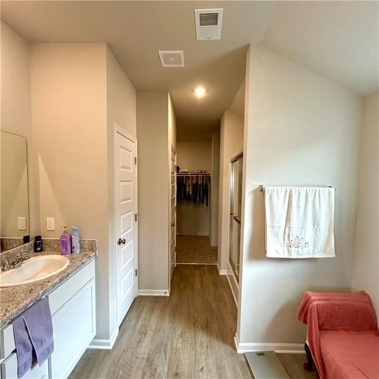 640 Lanesfield Street — photo 5