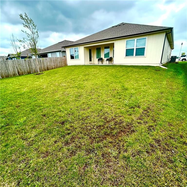 640 Lanesfield Street — photo 6