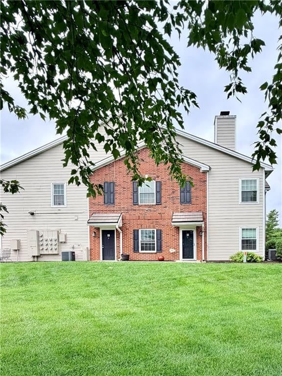 11607 Tomahawk Creek Parkway — photo 1