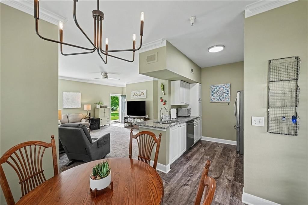 11607 Tomahawk Creek Parkway — photo 10