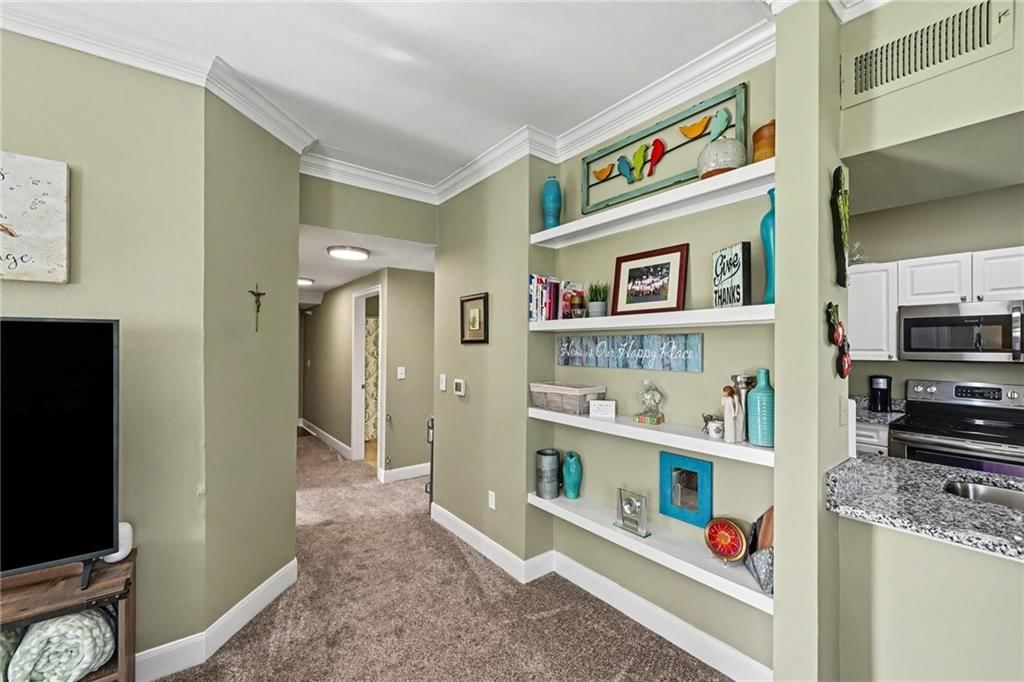 11607 Tomahawk Creek Parkway — photo 12