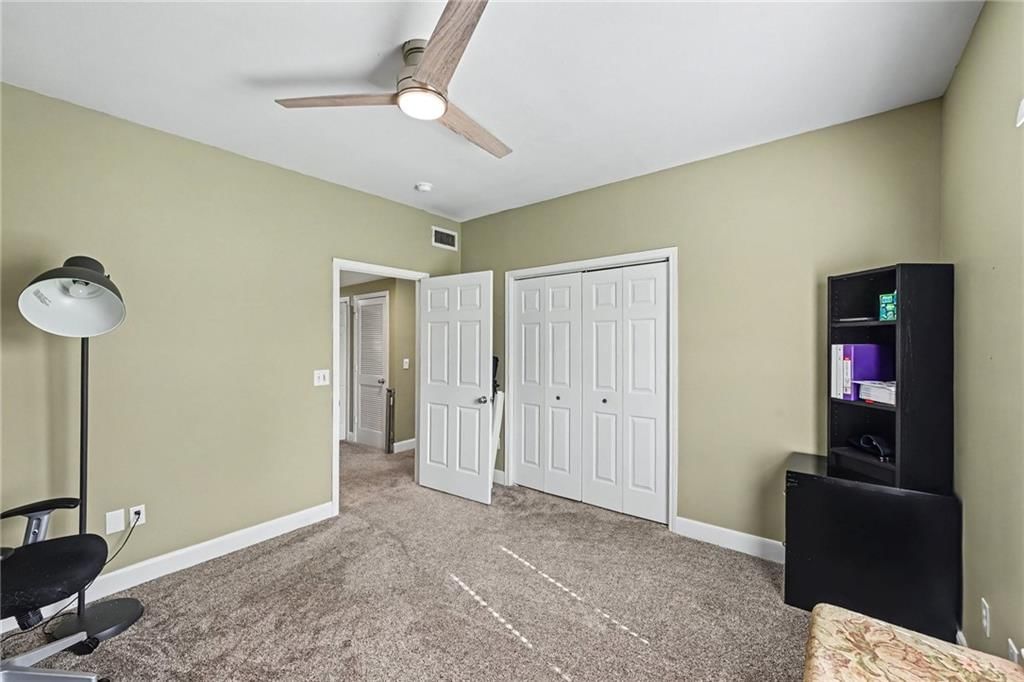 11607 Tomahawk Creek Parkway — photo 14