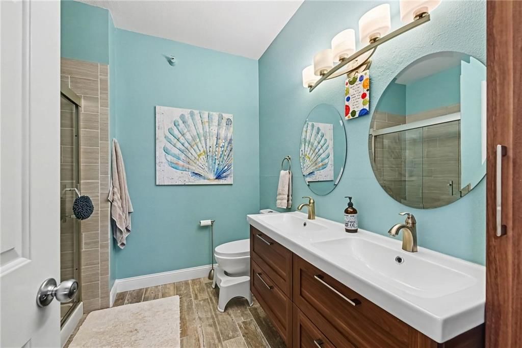 11607 Tomahawk Creek Parkway — photo 18
