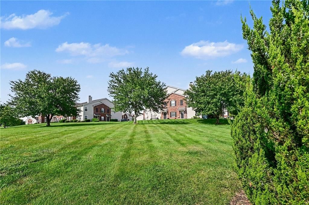 11607 Tomahawk Creek Parkway — photo 25