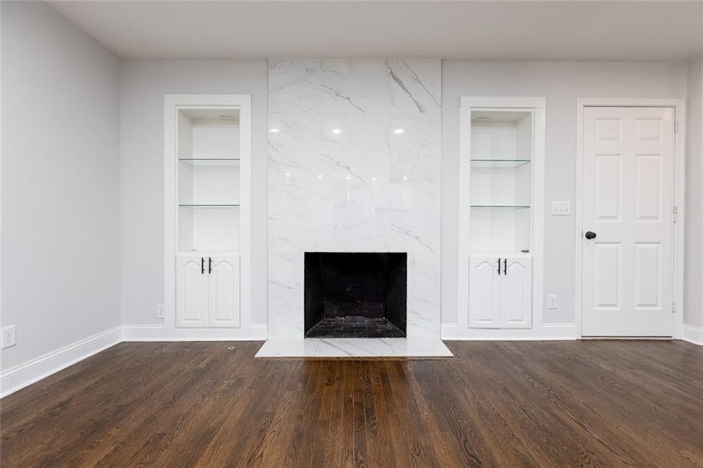 Photo 12 of 50, 9738 Howe Drive, Overland Park, KS 66206