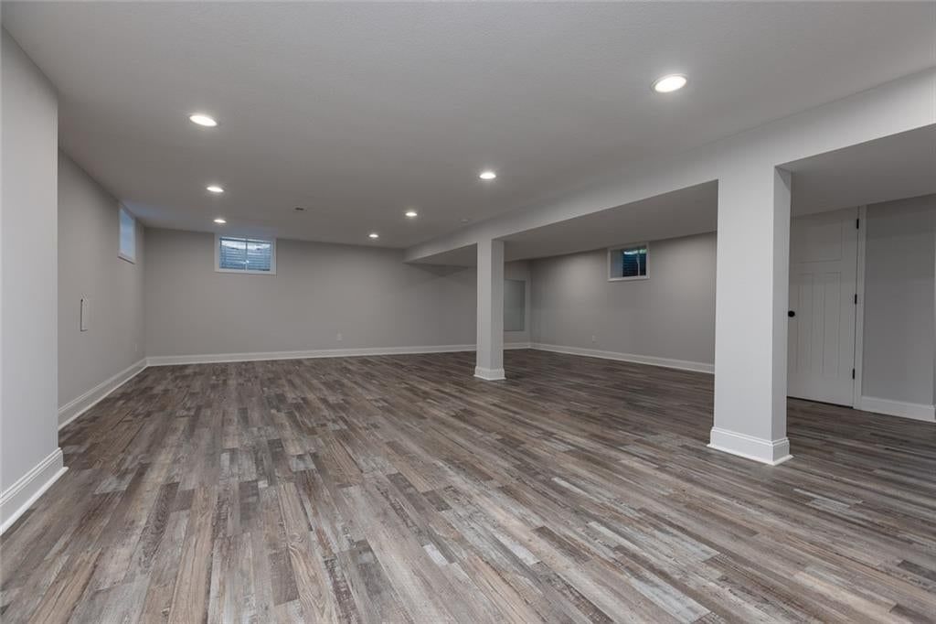 Photo 30 of 50 - 9738 Howe Drive, Overland Park, KS 66206