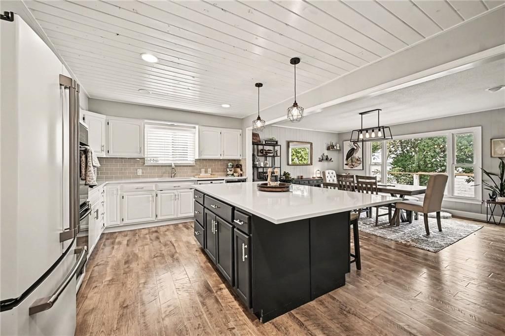 426 N Winnebago Drive — photo 11
