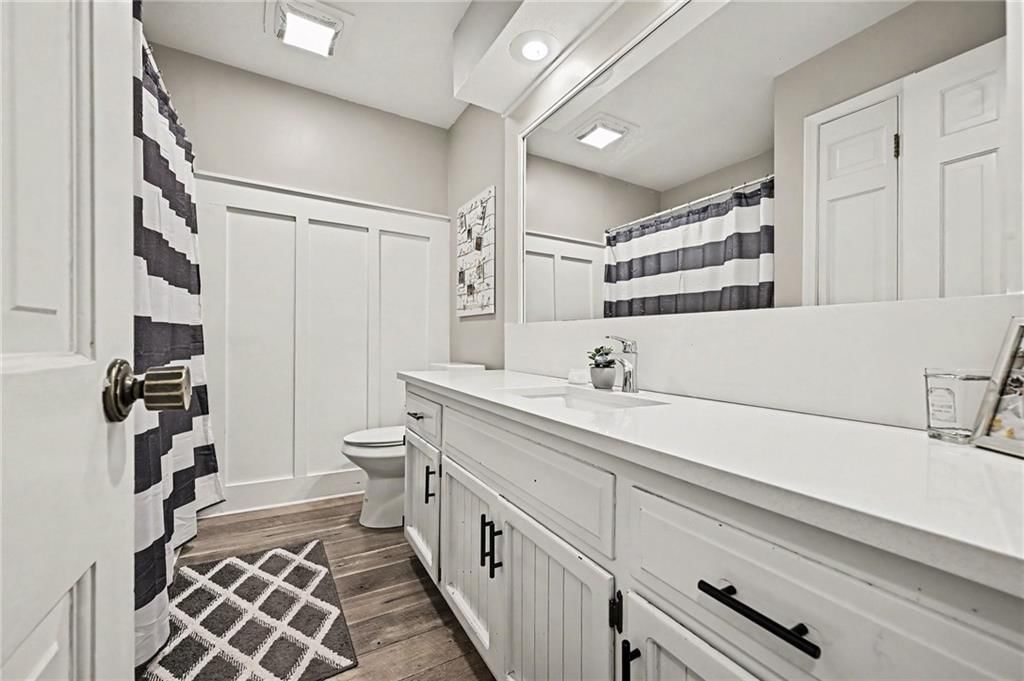 426 N Winnebago Drive — photo 16
