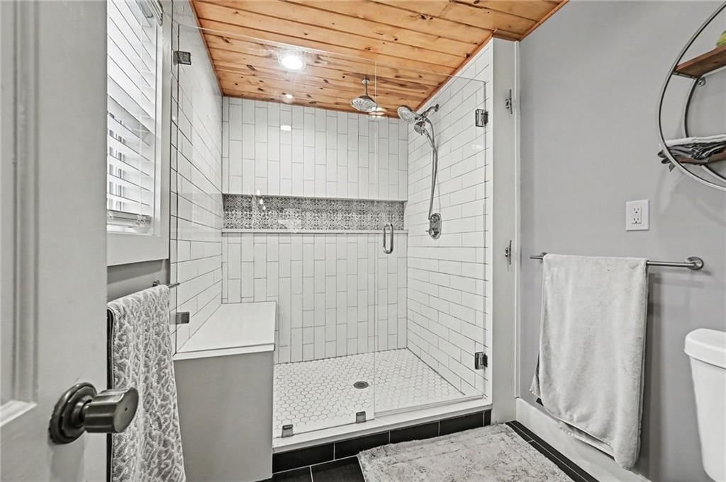426 N Winnebago Drive — photo 17