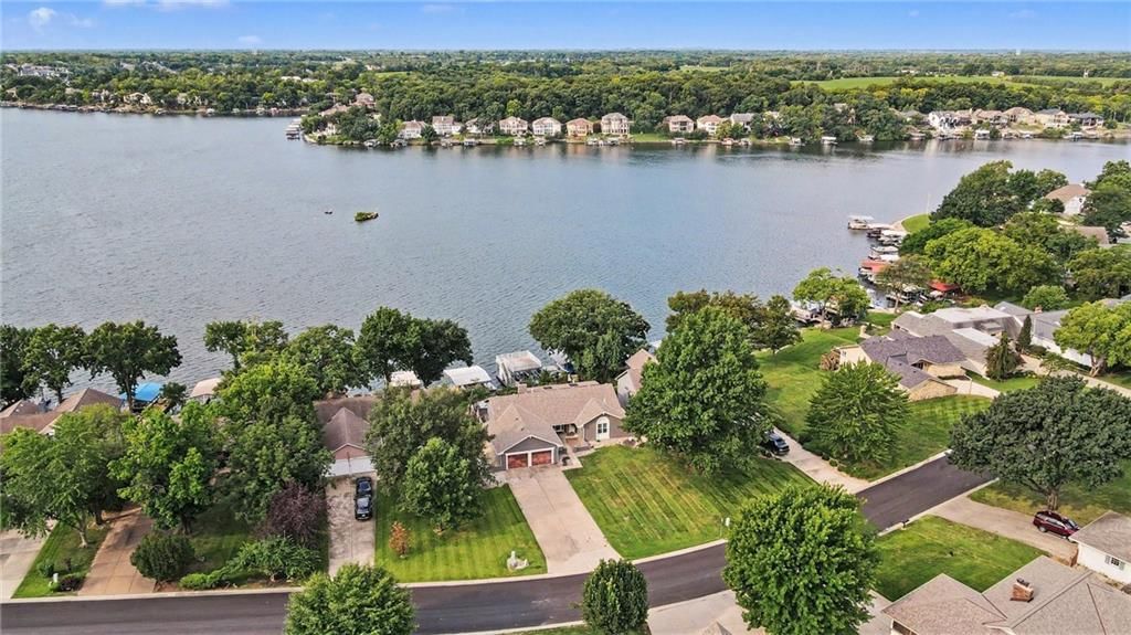 426 N Winnebago Drive — photo 30