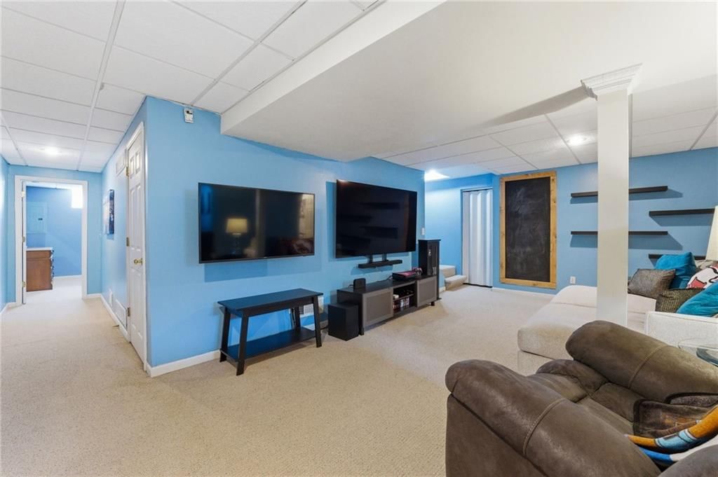 913 Applewood Lane — photo 18